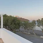 Nyaraló Parathinalos House *