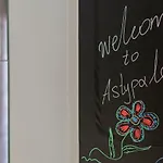 Nyaraló Parathinalos House *