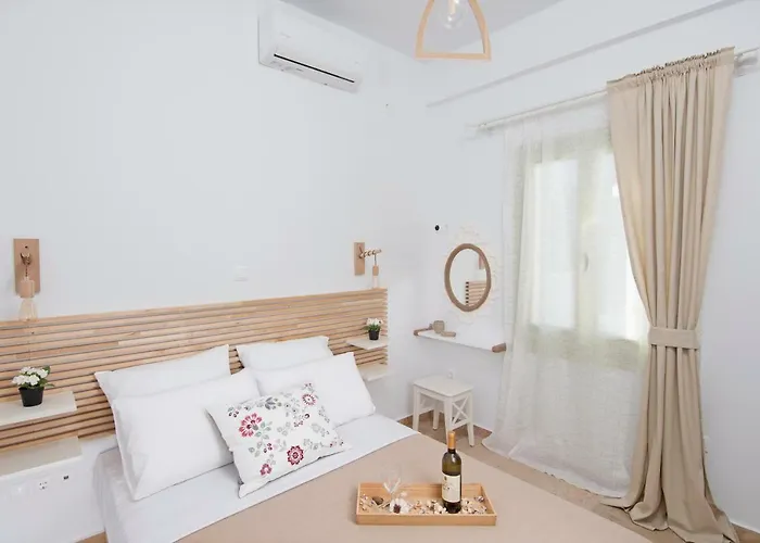 Parathinalos House *