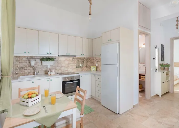 別荘 Parathinalos House